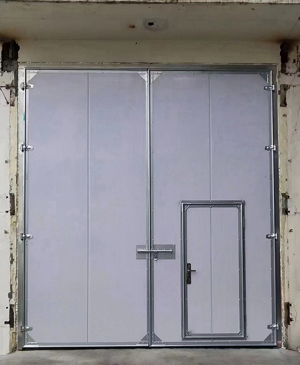 雁塔工业平开门