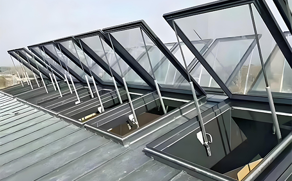 消防雁塔排烟窗 消防雁塔排烟窗