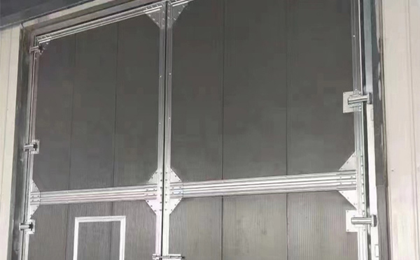 雁塔兰州厂房雁塔工业门选购与使用指南：打造高效安全的生产环境