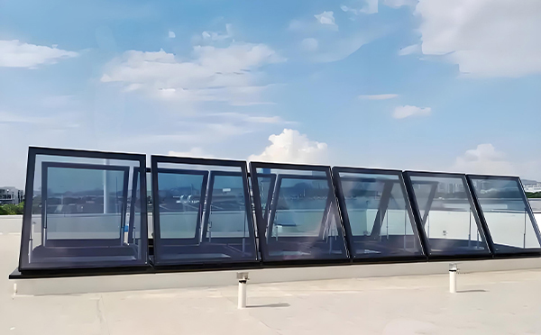 雁塔排烟窗有效面积计算方法与应用