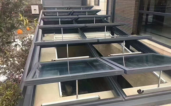 某轨道交通车辆维修车间雁塔排烟窗应用