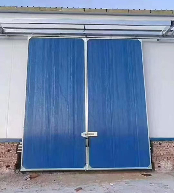 雁塔工业门在大型仓储物流通道中的应用实例